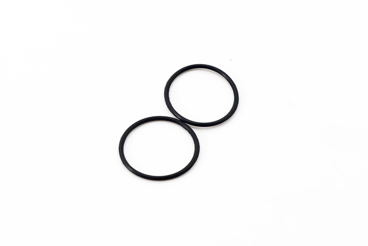 Black Rubber O-Rings for Industrial Sealing and Machinery Components on White Background