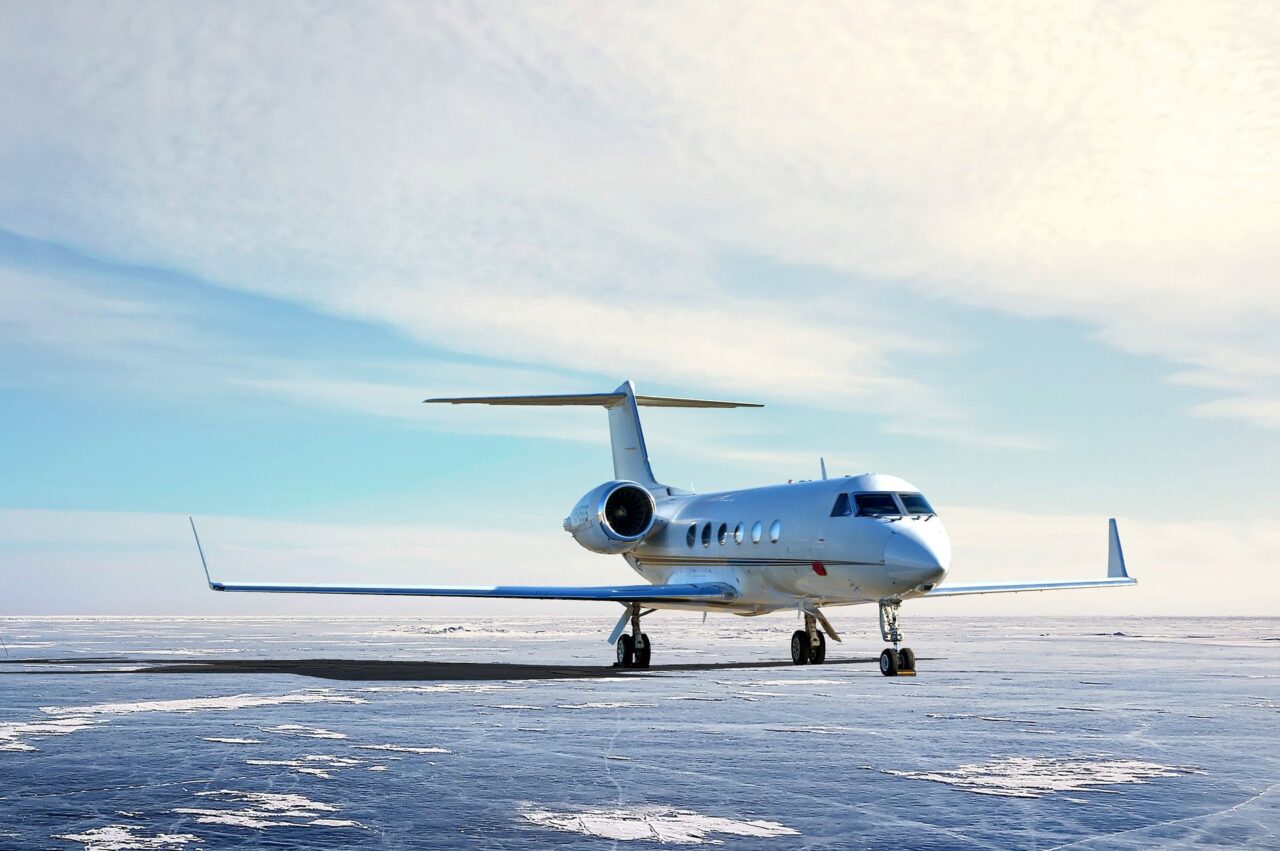 emi shiedling airplane