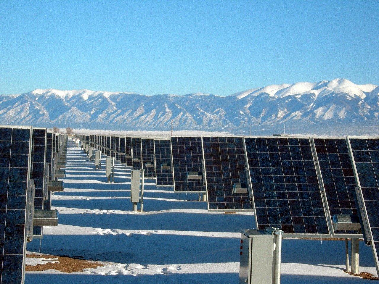 spliced and vulcanized extrusions solar panels